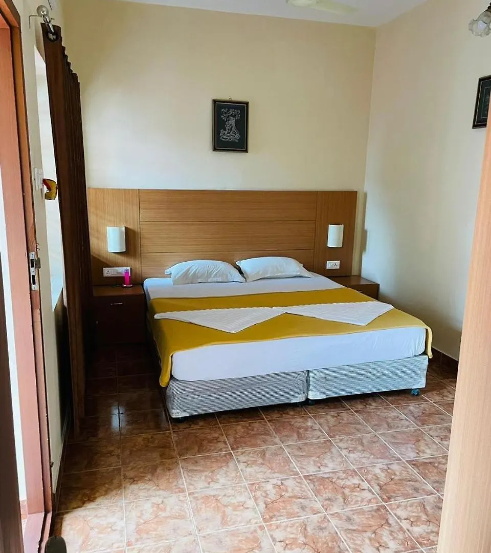Bed & Breakfast Shiny Spices Homes Thekkady